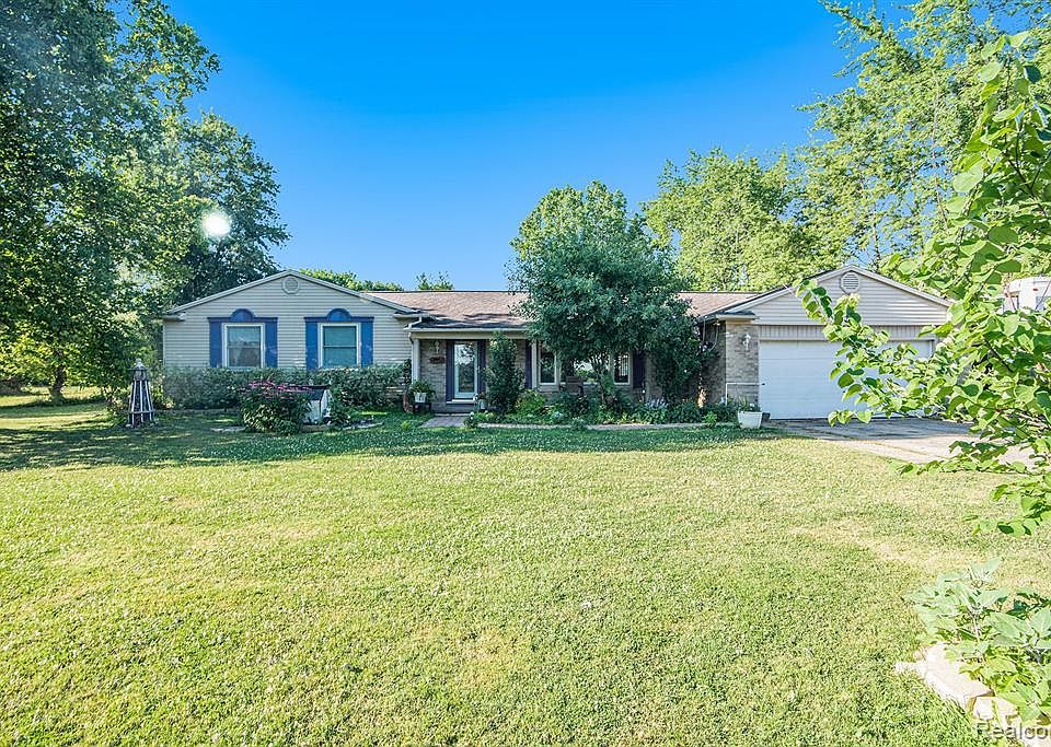 11305 Cook Rd, Gaines, MI 48436 Zillow