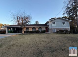 1732 Eldonlas Ct, Stone Mountain, GA 30087