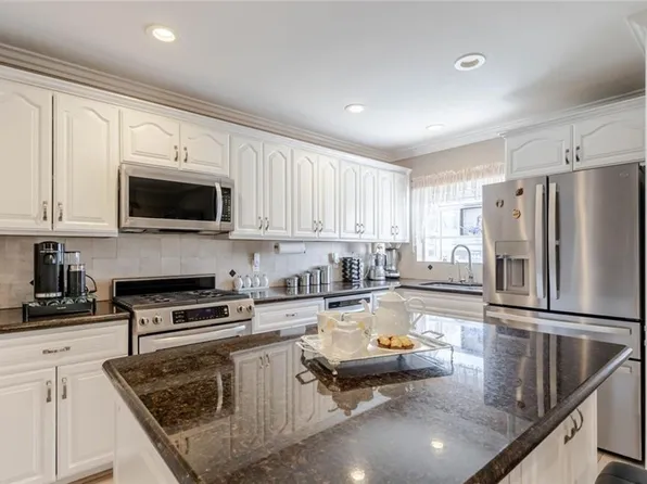3302 Paraiso Way, Glendale, CA 91214