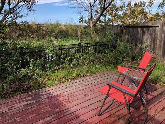 3rd image of 8667 Mariners Dr APT 17
