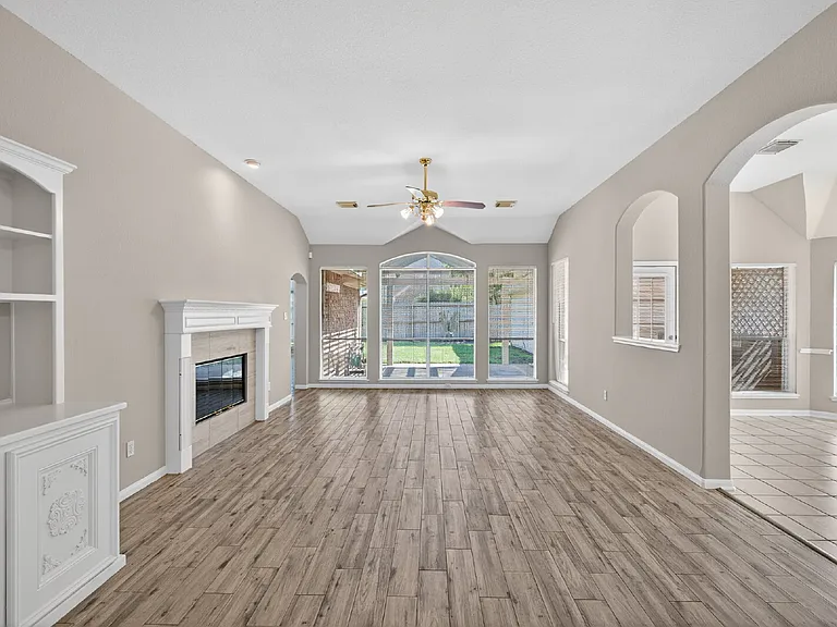 3918 Abbeywood Dr — Photo 10