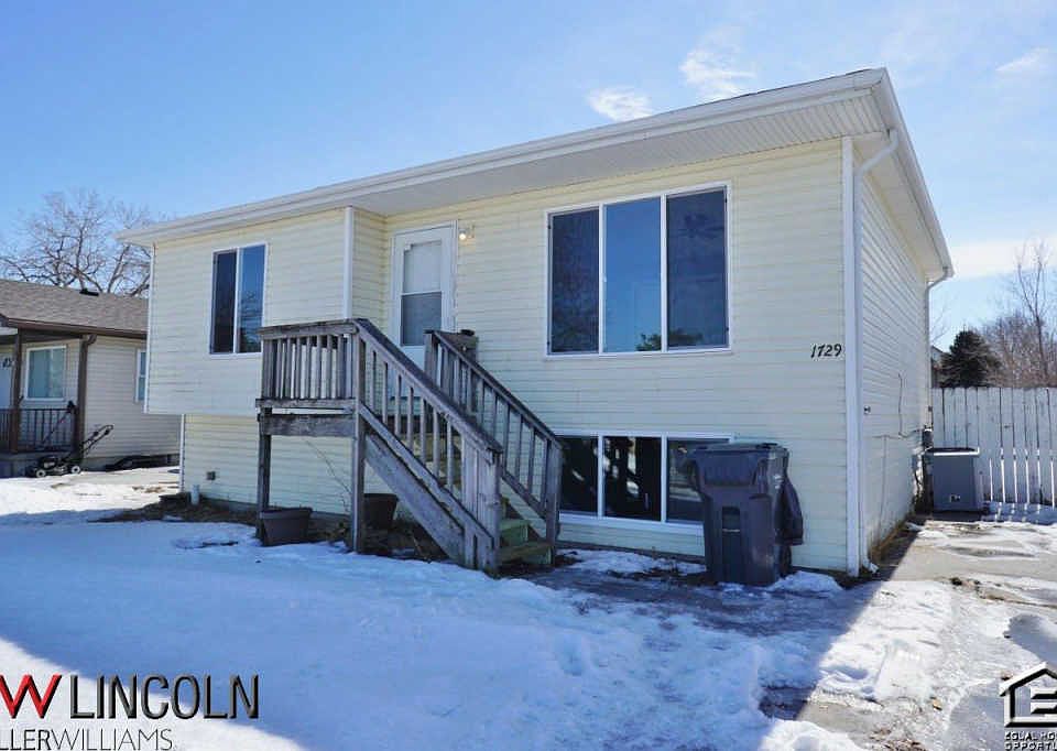 1st image of 1729 W C St