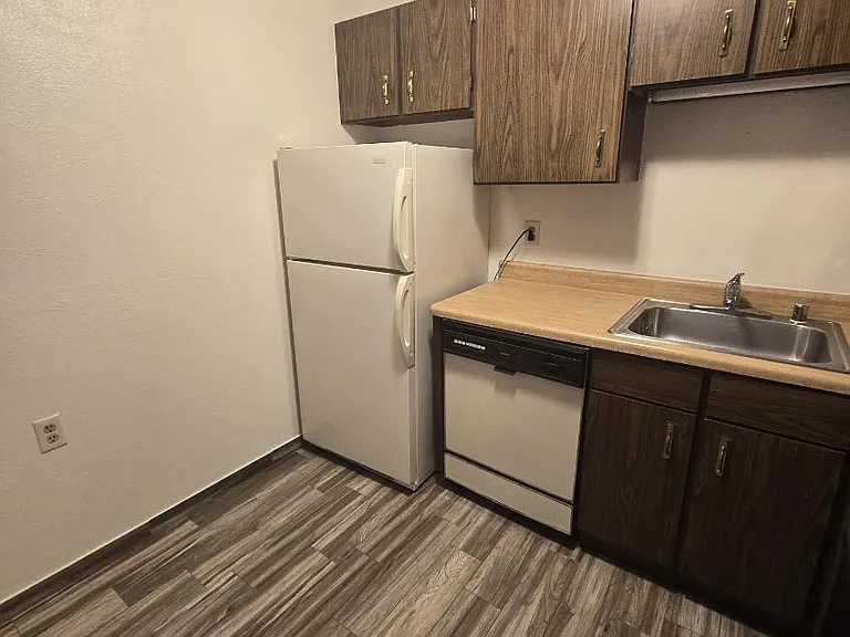 9096 N Park Plaza Ct — Photo 12