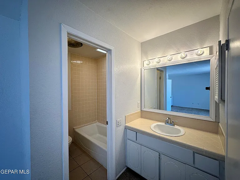 336 Villa Canto St — Photo 18