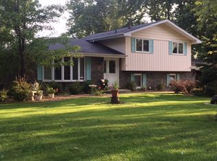 1806 Tomahawk Rdg, New Lenox, IL 60451