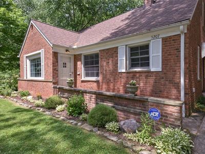 5207 Edenhurst Ave, Lyndhurst, OH, 44124