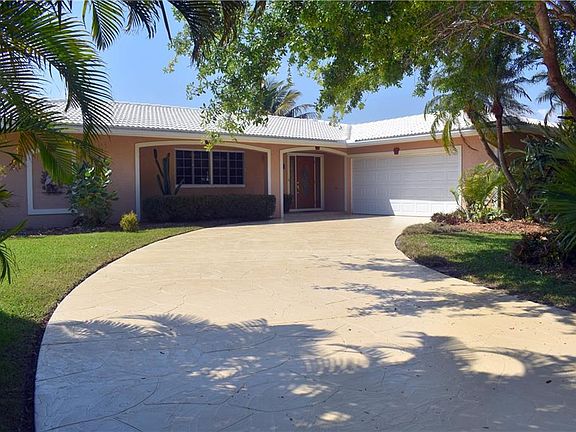 2nd image of 3101 Guadalupe Dr