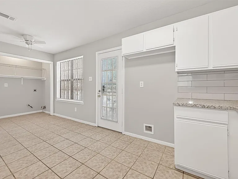 8617 Mapletwist St — Photo 20