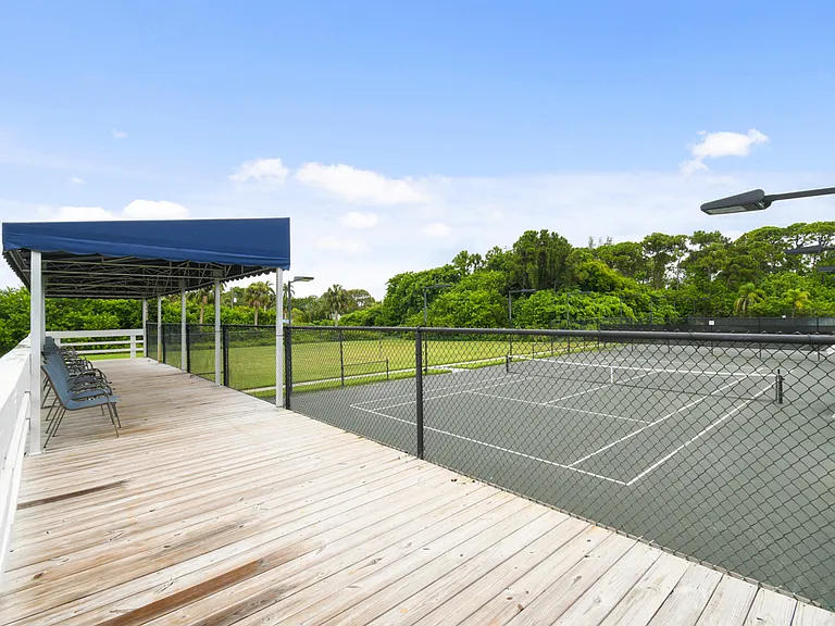 Walking Distance Tennis Club