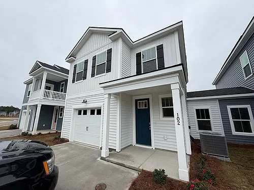 102 Hawthorne Landing Dr Photo 1