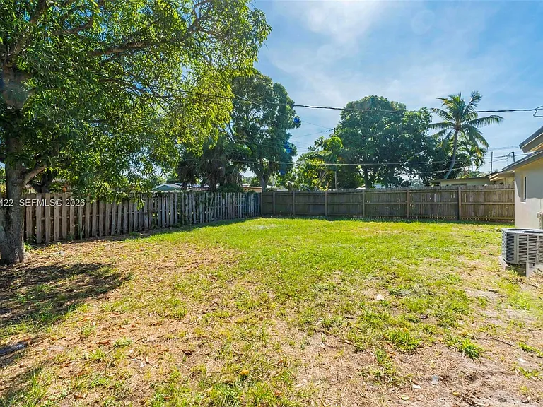 311 NW 12th Ave — Photo 25