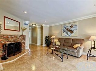 8554 Etiwanda Ave, Northridge, CA 91325