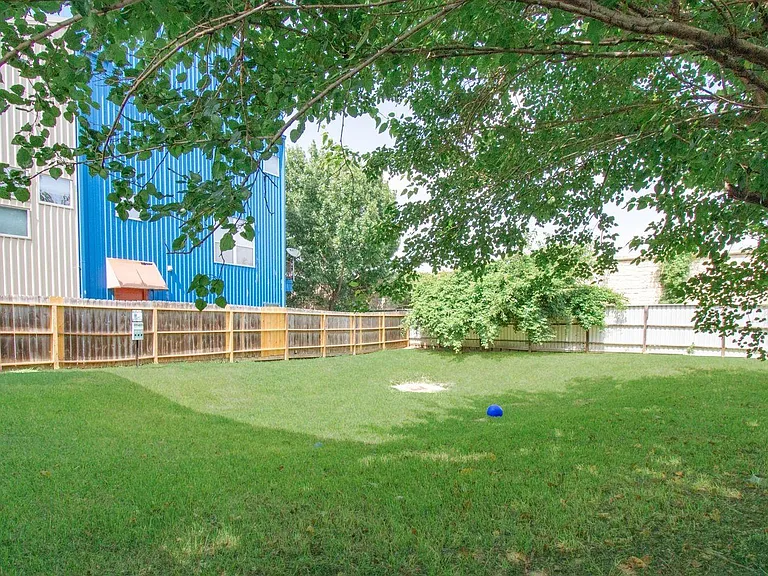 6916 Yellowstone Way Dr — Photo 34
