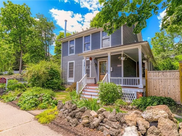 56 West St, Warwick, NY 10990