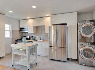 2420 Barracks Pl APT 4, Charlottesville, VA 22901