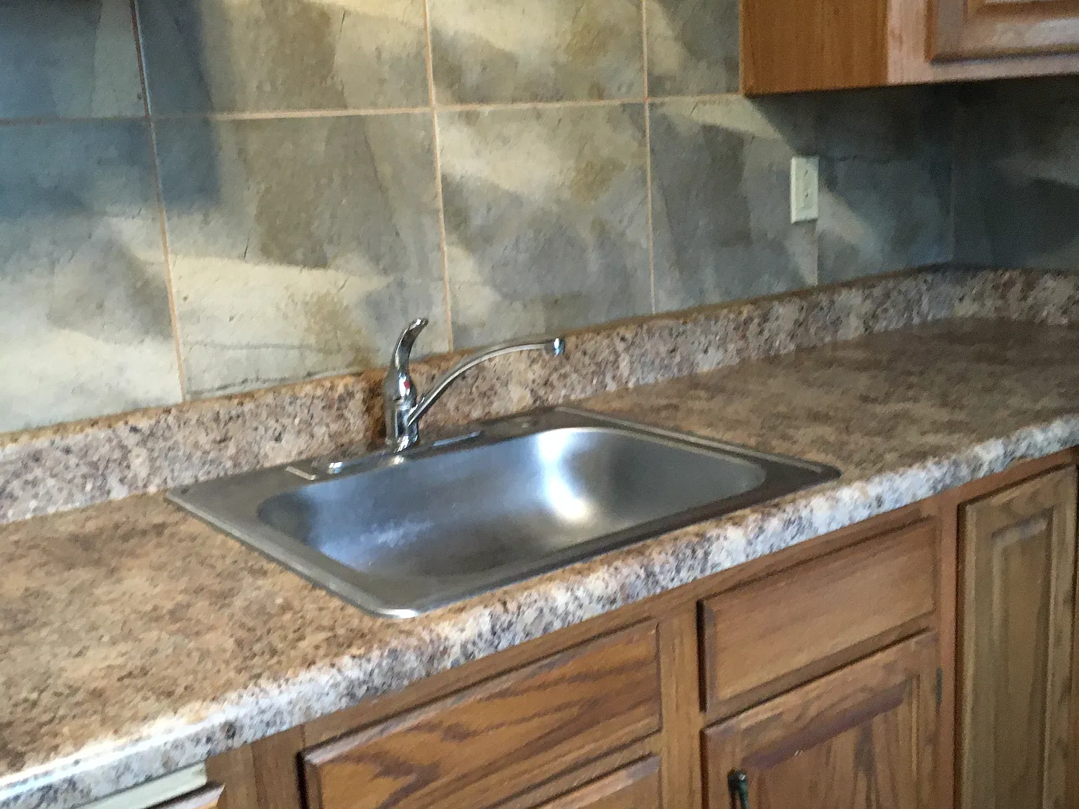 3 bed, 1125 sqft, $2,625 — Photo 3