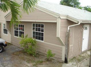 7190 SW 14th St, North Lauderdale, FL 33068