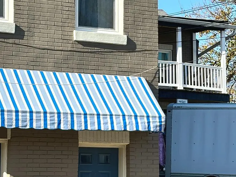 102 N Lawrence St — Photo 4