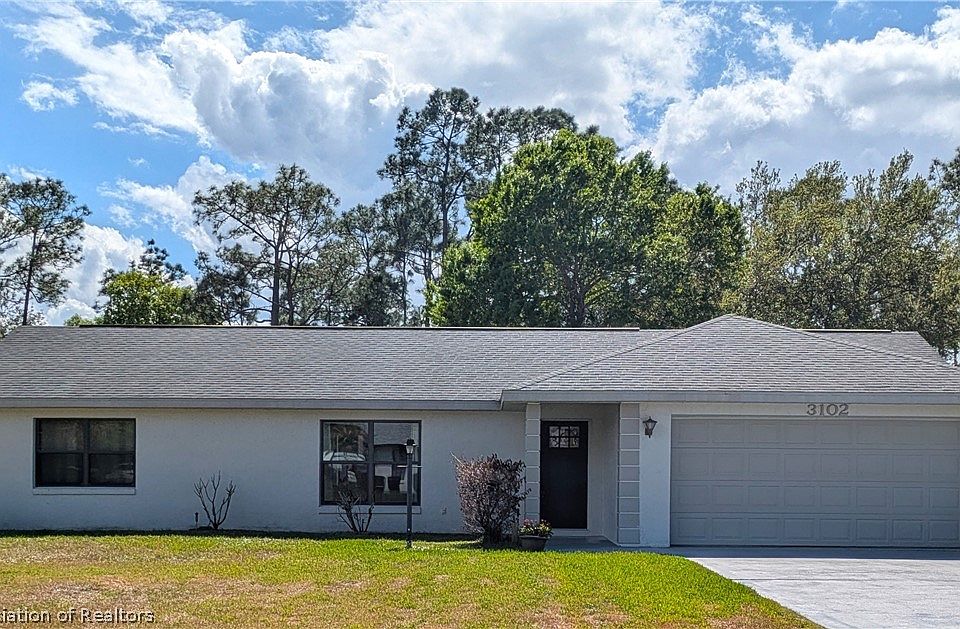 1st image of 3102 Divot Rd