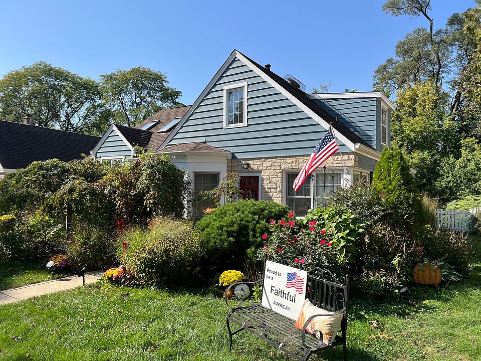1st image of 10 Hiawatha Dr