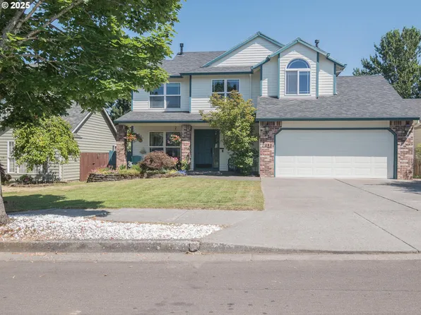 1281 SW 10th St, Troutdale, OR 97060