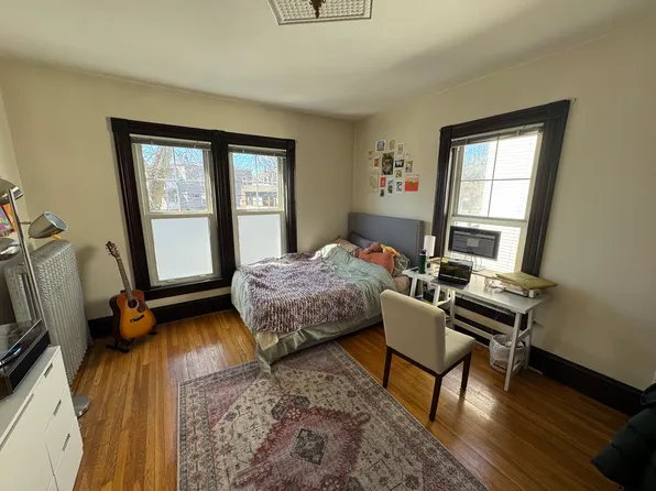 211 Holland St, Somerville, MA