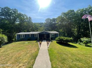 2179 Green Mountain Dr, East Stroudsburg, PA 18301
