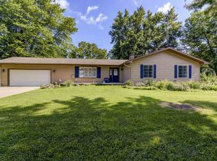 12995 Walnut Woods Dr, Pleasant Plains, IL 62677