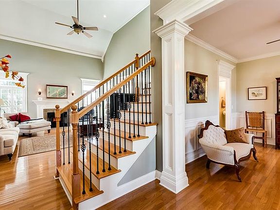 5th image of 4224 Thoroughbred Ln