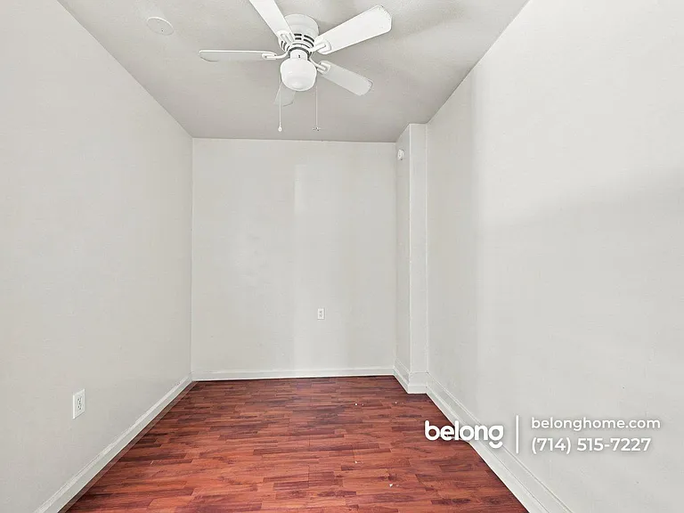516 S Van Ness Ave — Photo 6