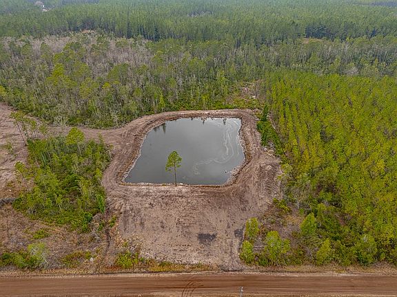 5th image of 918 Chimney Rock Rd