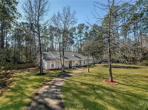 4th image of 312 Lexington Dr