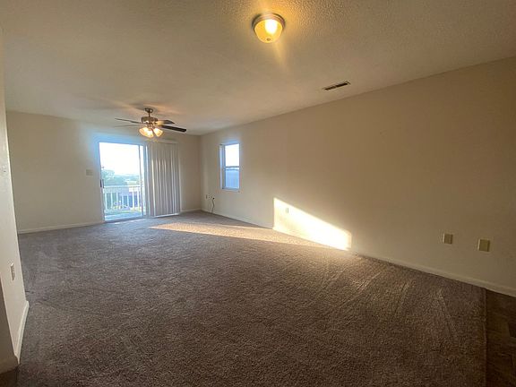 3rd image of 10550 E Andrew Johnson Hwy #2