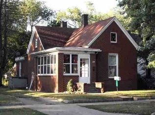 2121 Locust St, Terre Haute, IN 47807