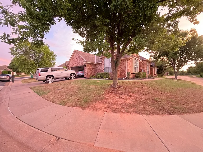 16721 Farmington Way — Photo 10