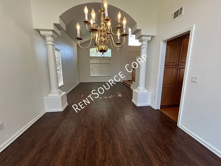 3210 Lantana Ct — Photo 5