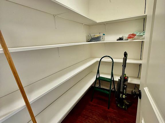 3rd image of 8332 Cranford Way