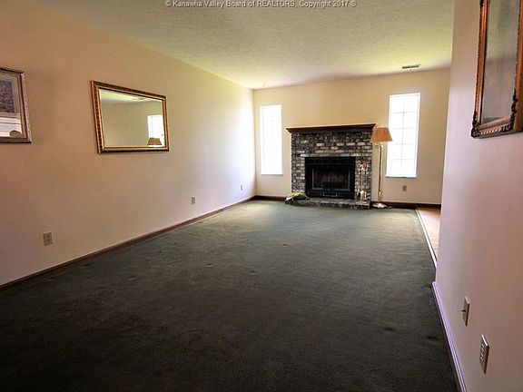 3rd image of 316 Sunset Dr