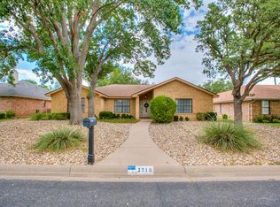 3218 Cedarhill Dr, San Angelo, TX 76904