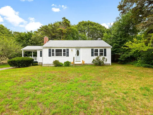 102 Starbuck Lane, Yarmouth Port, MA 02675