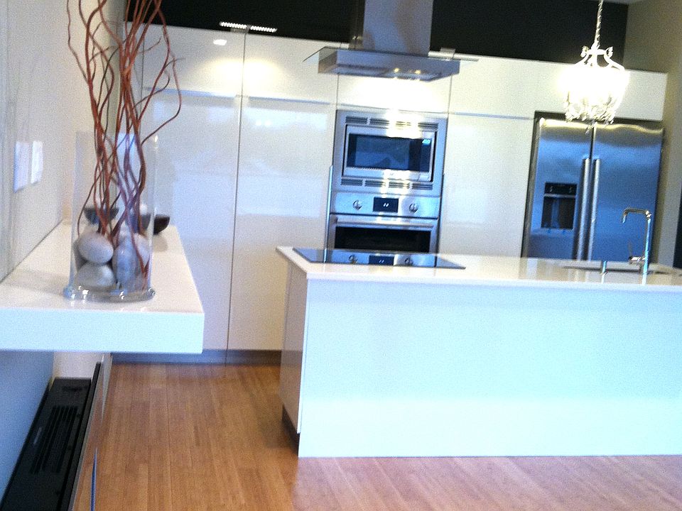 1st image of 2624 W Armitage Ave #4W