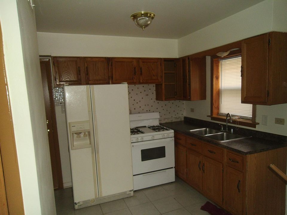 2nd image of 2115 135th Pl