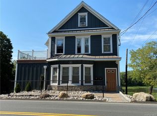 126 Lake Rd, Congers, NY 10920