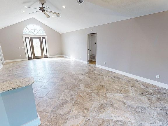 4th image of 2462 Pepper Dr
