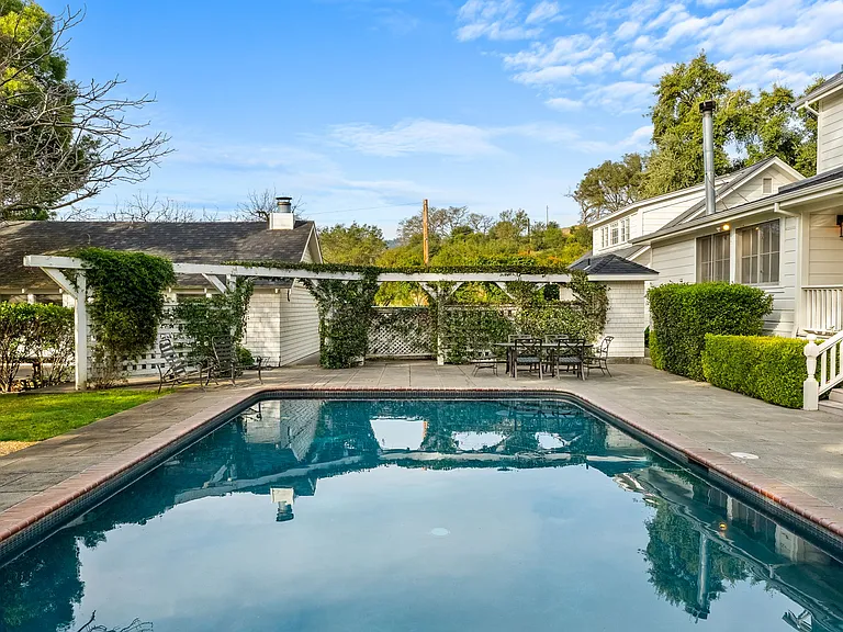 2850 Silverado Trl — Photo 29