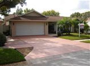 9760 106th Ave, Largo, FL 33773