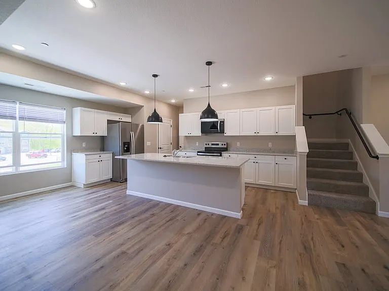 1210 Devils Glen Rd — Photo 13