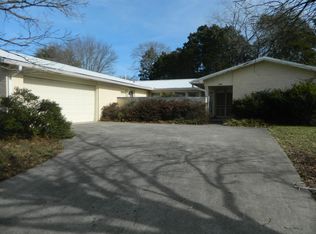 153 S Columbia Dr, Oak Ridge, TN 37830