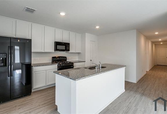 5th image of 7809 Gus Wilson Dr
