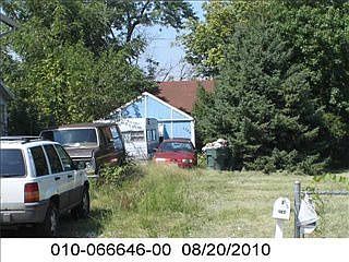 1st image of 2784 E 6th Ave